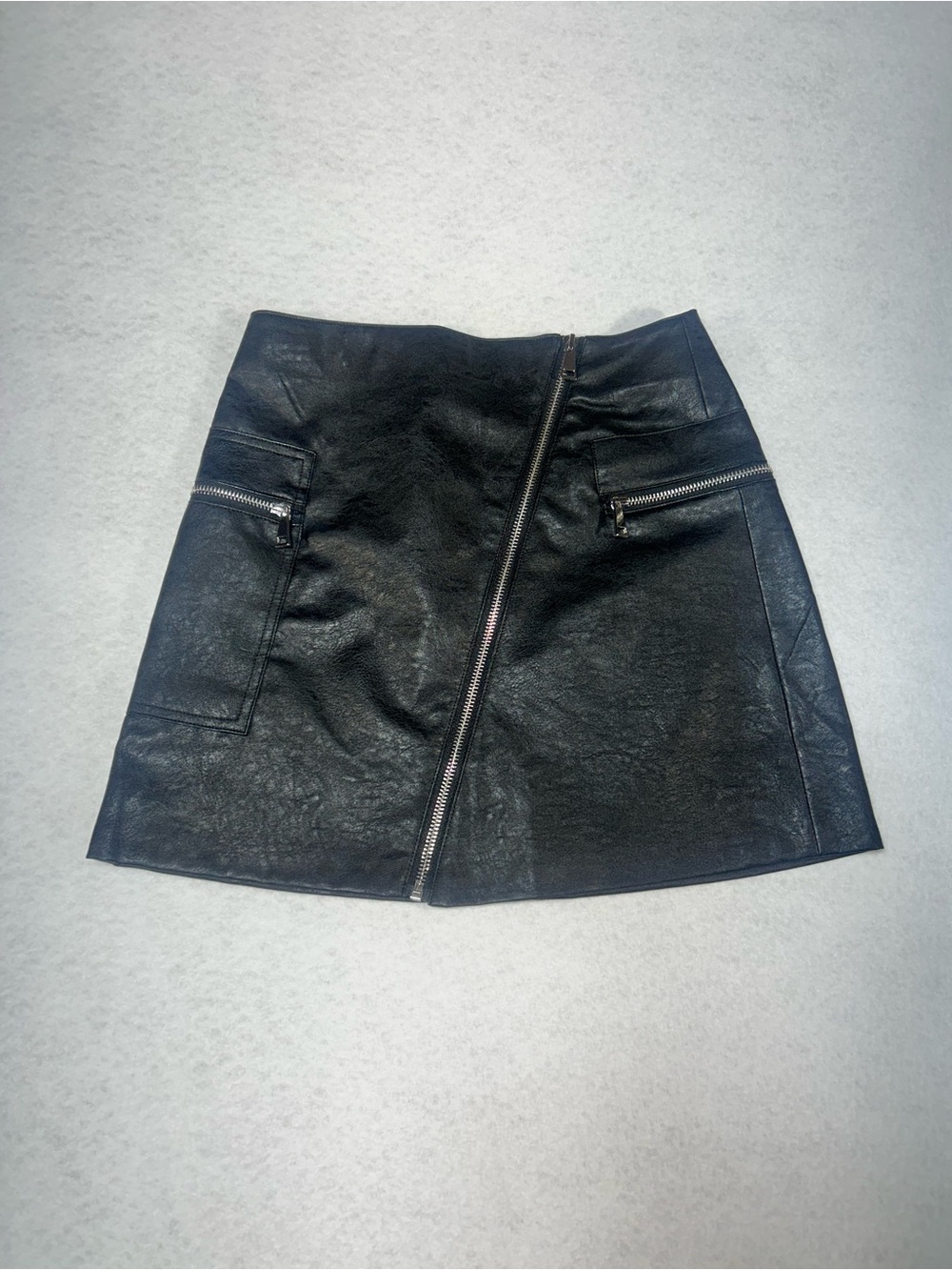 Black Zipped Faux Leather Mini Skirt hey babe size S